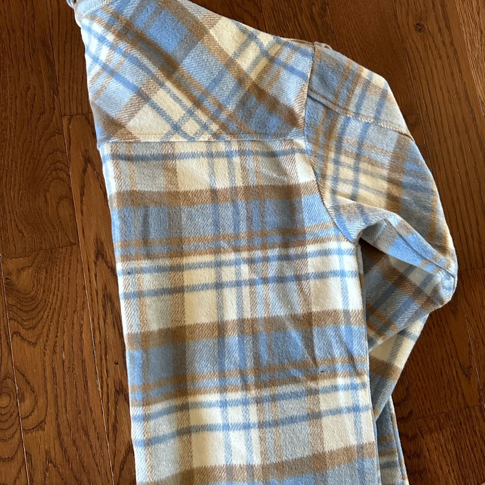 Fall/Winter long sleeve flannel shirt size Large